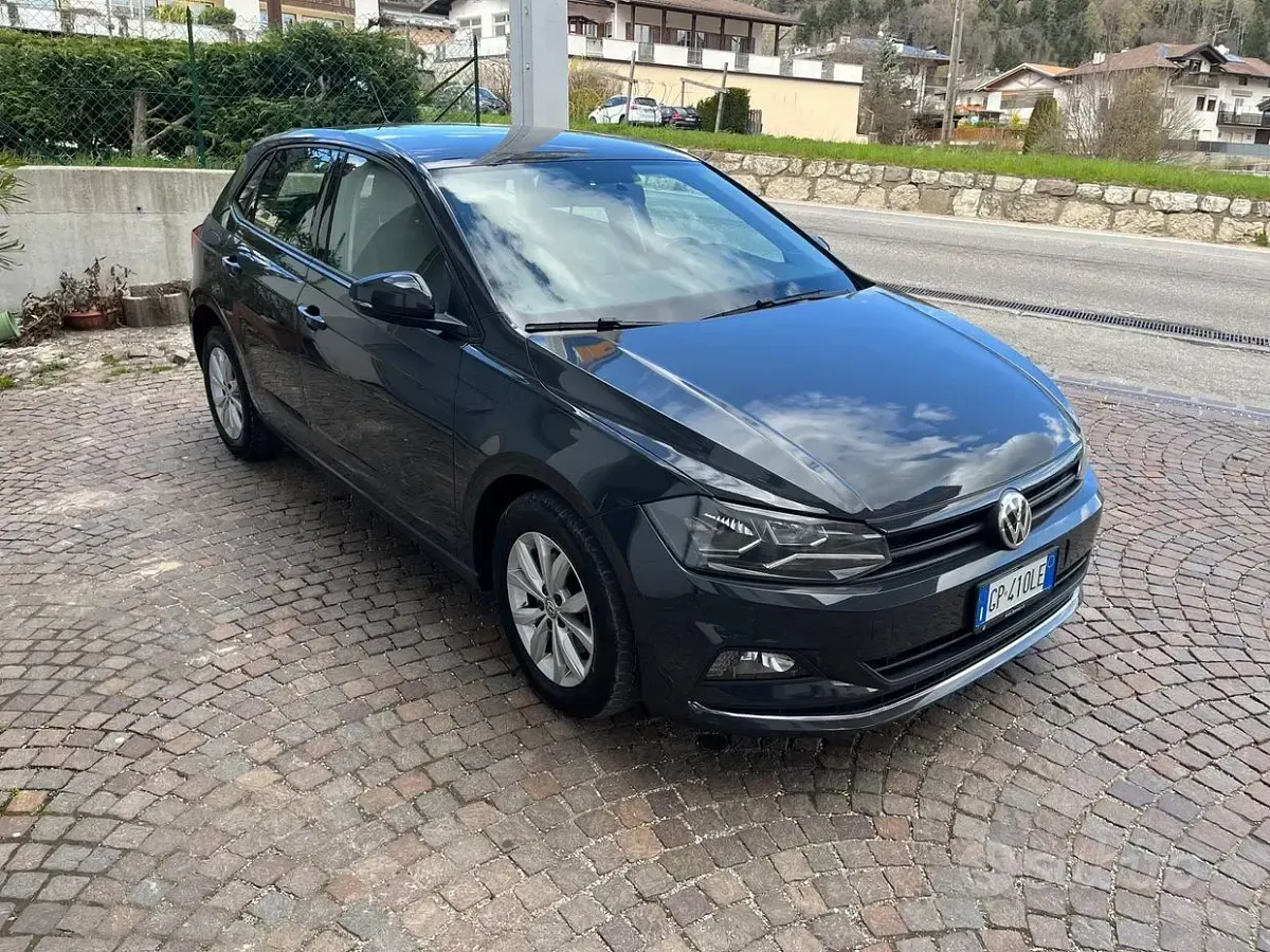 Usata VW Polo Highline 95 CV (69 kW) 2019 Grigio Utilitaria