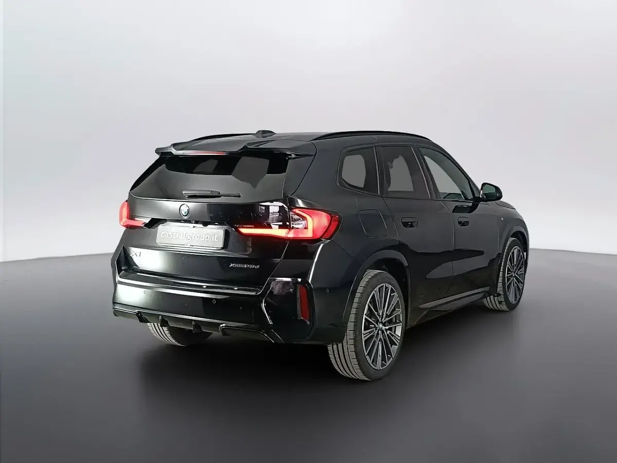 Usata BMW X1 M Sport 197 CV (144 kW) 2025 Saphirschwarz metallizzato SUV