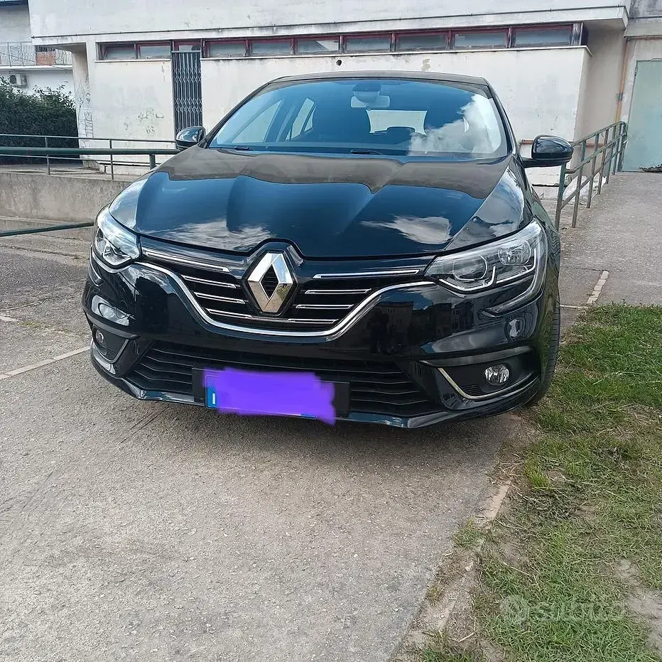 Usata Renault Mégane 110 CV (80 kW) 2020 Nero Berlina