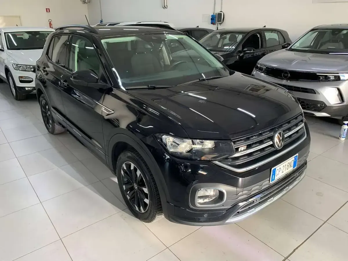 Usata VW T-Cross Sportline 110 CV (80 kW) 2023 Nero SUV