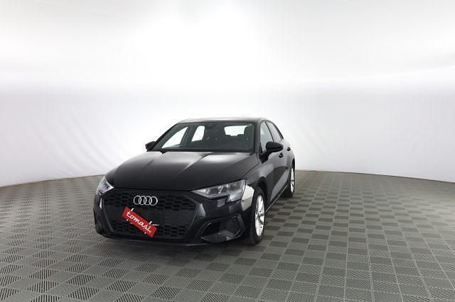 Nero midnight Usata 2023 Audi A3 e-tron Business Due volumi | 26.900 € (Ottimo prezzo) - Immagine 1/4