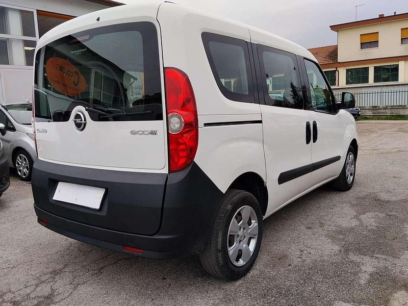 Usata Opel Combo Eco 90 CV (66 kW) 2016 Bianco Monovolume