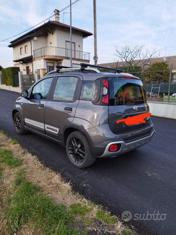 Grigio Usata 2021 Fiat Panda Cross Cross Due volumi | 15.200 € - Immagine 1/4