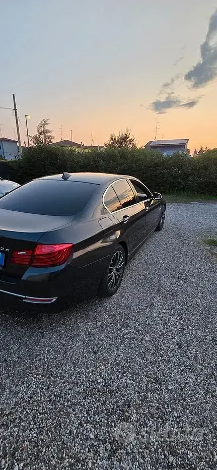 Usata BMW 520 Comfort Edition 184 CV (135 kW) 2015 Grigio Berlina