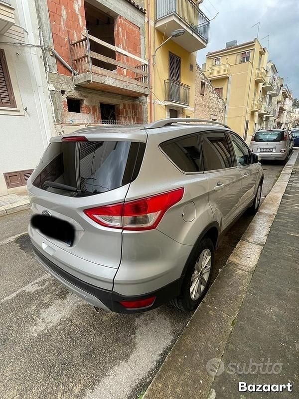 Usata Ford Kuga 115 CV (84 kW) 2015 Grigio SUV