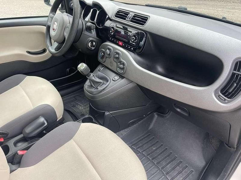 Usata Fiat Panda Pop 75 CV (55 kW) 2012 Bianco Utilitaria