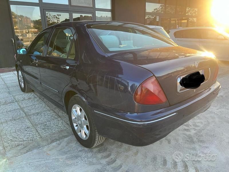 Usata Lancia Lybra 116 CV (85 kW) 2002 Blu Berlina