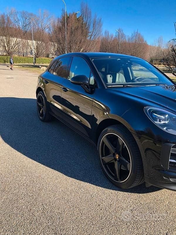 Nero Usata 2020 Porsche Macan SUV | 53.000 € (Ottimo prezzo) - Immagine 1/4