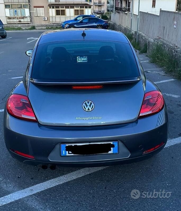 Usata VW Beetle 160 CV (117 kW) 2013 Grigio Utilitaria