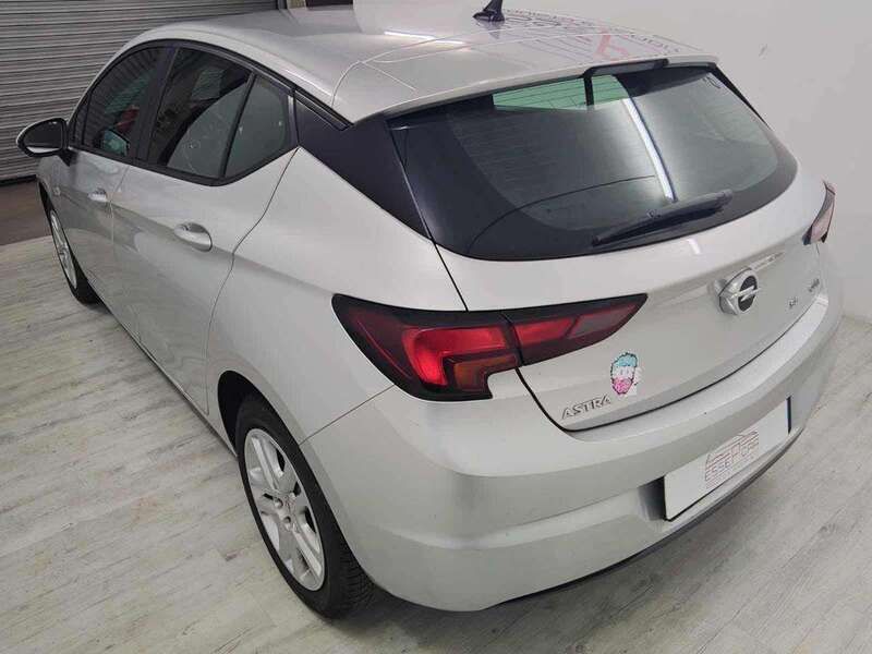 Usata Opel Astra Dynamic 136 CV (100 kW) 2017 Grigio Station wagon