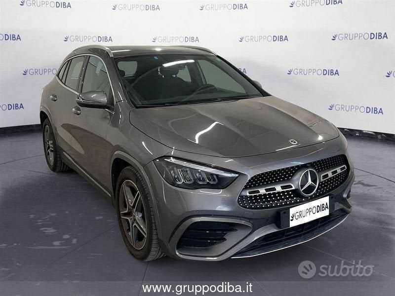 Usata Mercedes GLA200 Advanced Plus 150 CV (110 kW) 2024 Grigio SUV