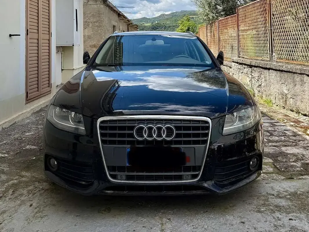 Usata Audi A4 Advanced 143 CV (105 kW) 2010 Nero Station wagon