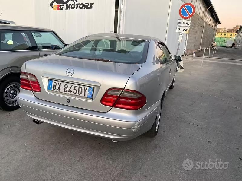 Usata Mercedes CLK200 Elegance 192 CV (141 kW) 2001 Grigio Coupé