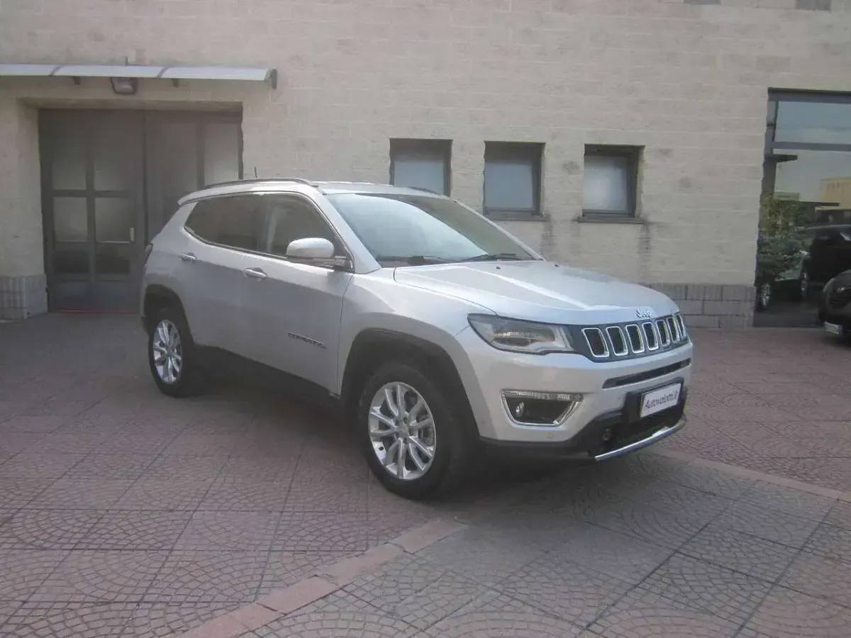 Usata Jeep Compass Limited 131 CV (96 kW) 2021 Argento SUV