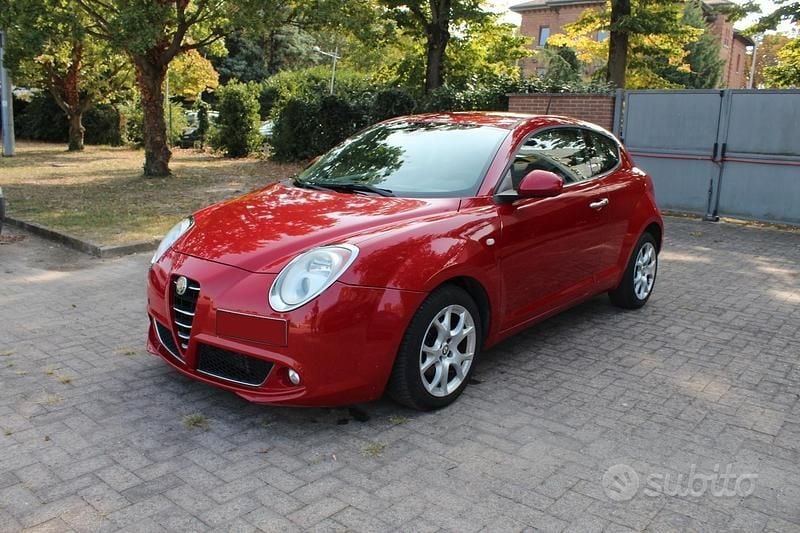 Rosso Usata 2011 Alfa Romeo MiTo Progression Due volumi | 2900 € (Buon prezzo) - Immagine 1/4