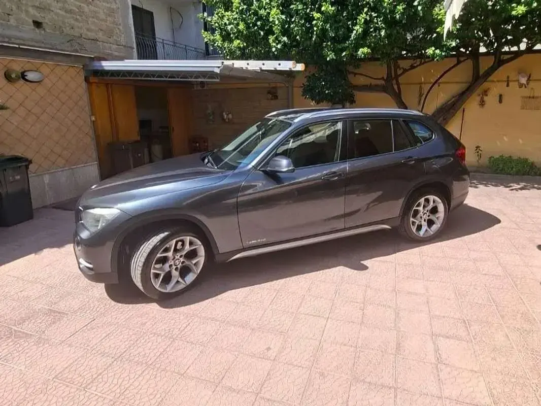 Usata BMW X1 Efficient Dynamics 116 CV (85 kW) 2015 Grigio SUV