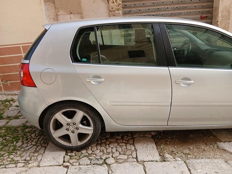 Usata VW Golf IV 2004 Berlina