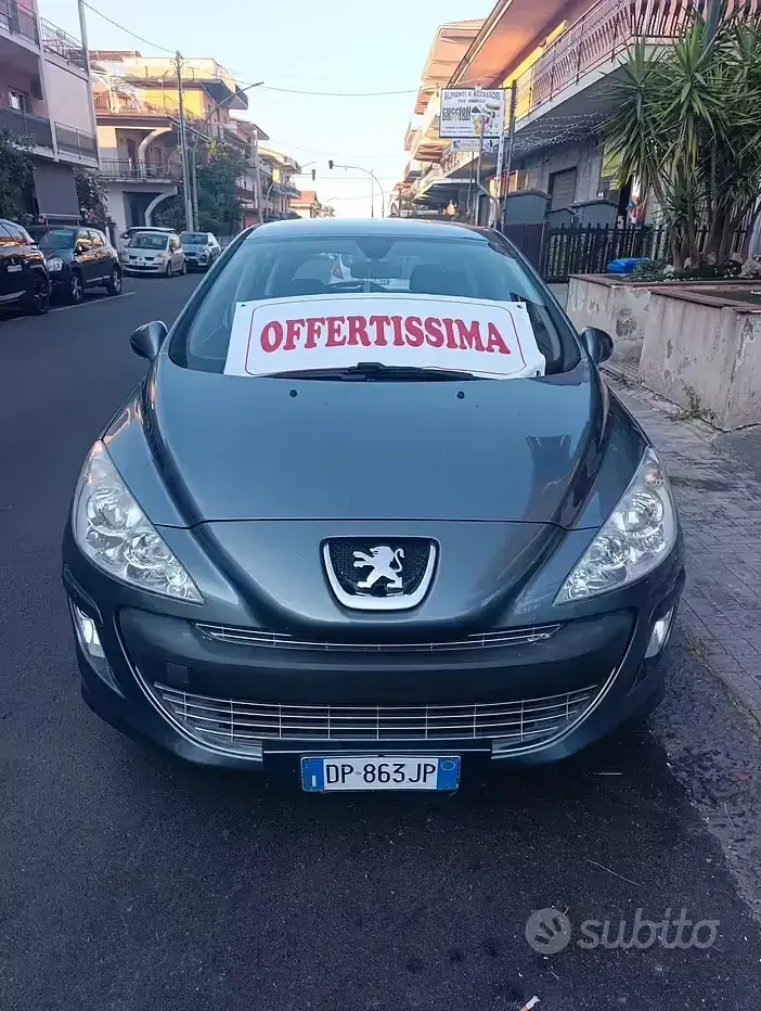 Usata Peugeot 308 90 CV (66 kW) 2008 Grigio Berlina