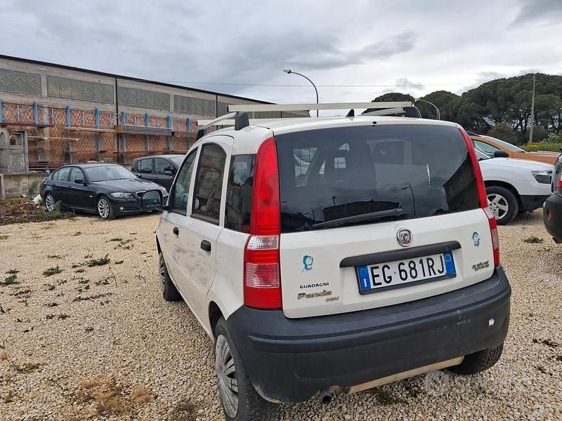 Usata Fiat Panda Dynamic 77 CV (56 kW) 2011 Bianco Utilitaria