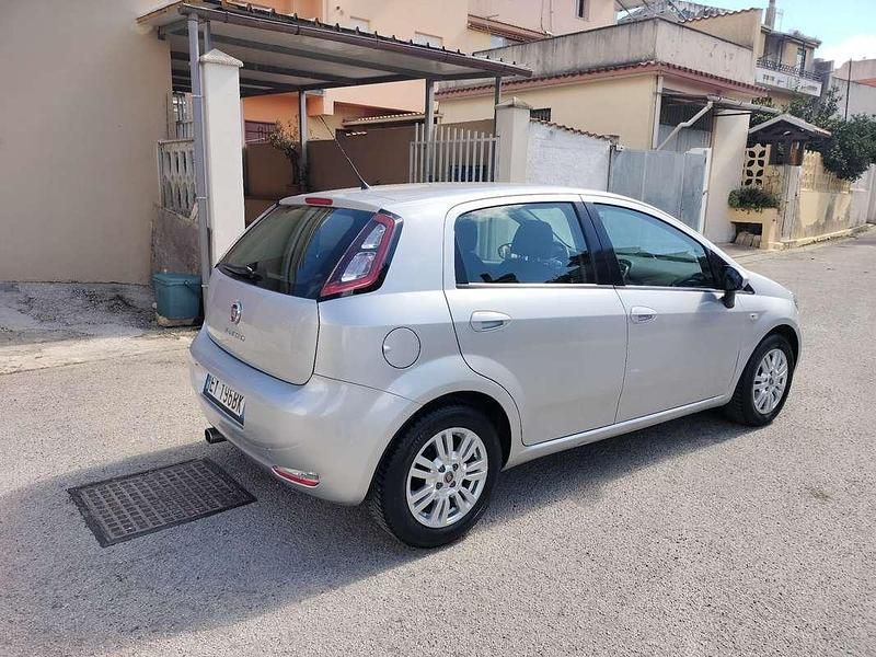 Usata Fiat Punto Evo Dynamic 86 CV (63 kW) 2014 Argento Utilitaria