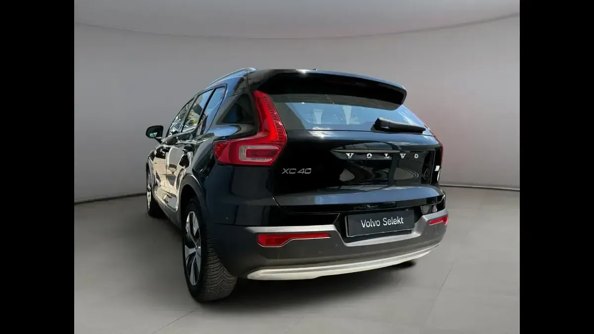 Usata Volvo XC40 Inscription 192 CV (141 kW) 2021 Nero SUV