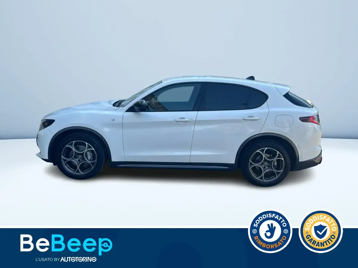 Usata Alfa Romeo Stelvio Ti 210 CV (154 kW) 2024 Bianco pastello SUV