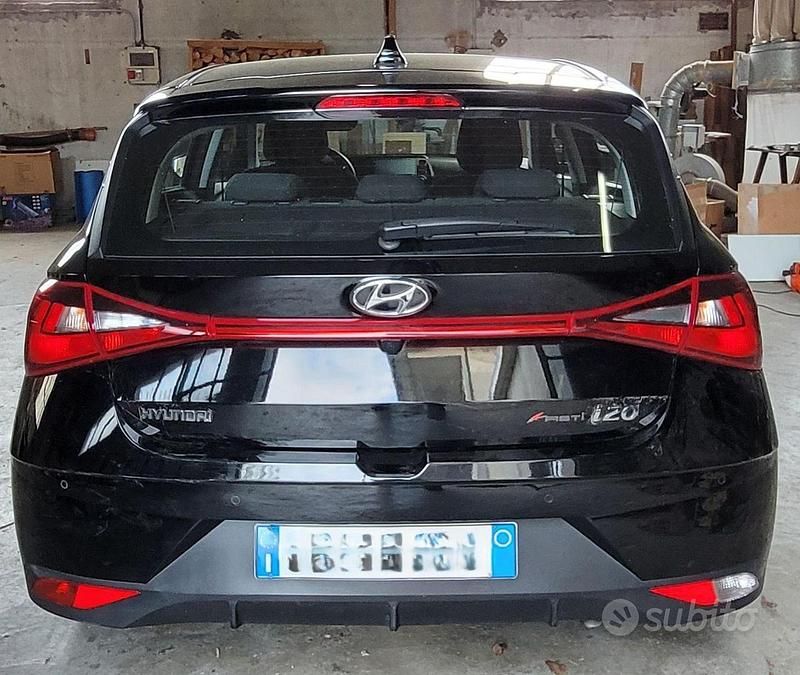Usata Hyundai i20 84 CV (61 kW) 2023 Nero Utilitaria