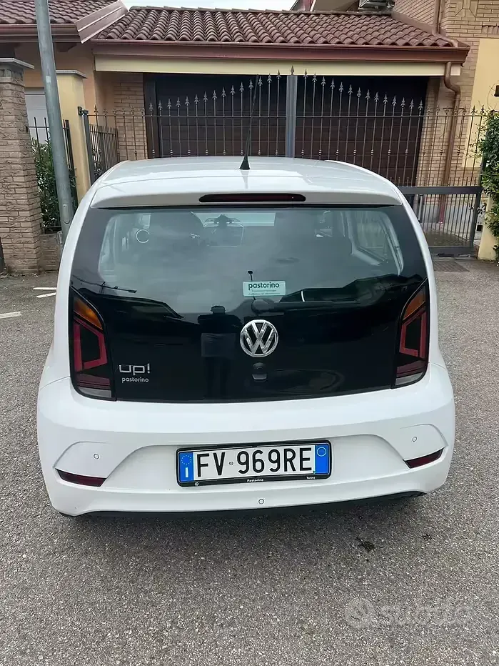 Usata VW up! 60 CV (44 kW) 2019 Bianco Utilitaria