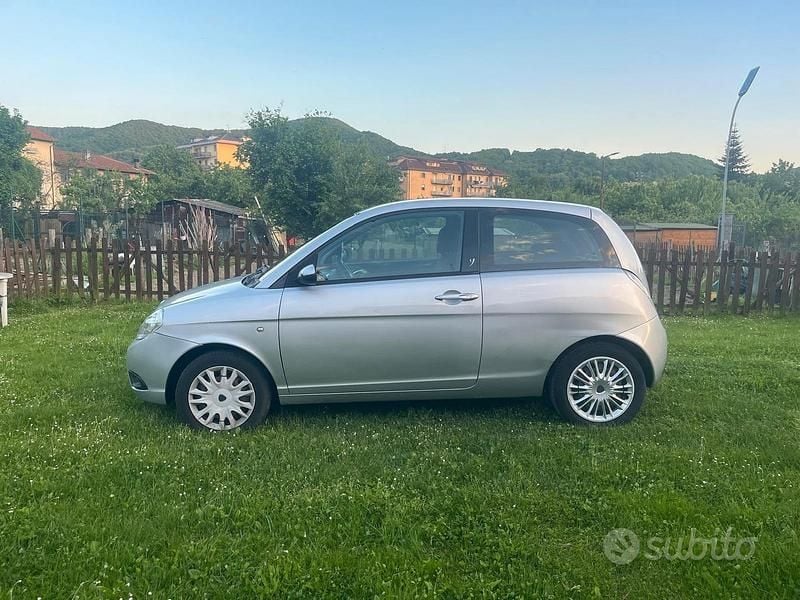 Usata Lancia Ypsilon 2010 Grigio Utilitaria