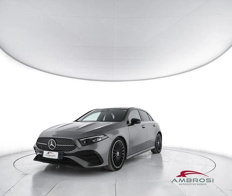Usado Mercedes A180 Advanced Plus 136 HP (100 kW) 2023 Citadino