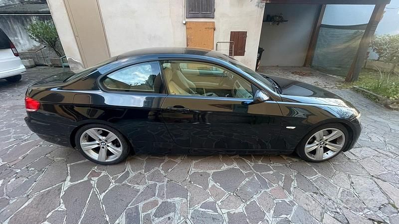 Usata BMW 320 177 CV (130 kW) 2007 Nero Coupé