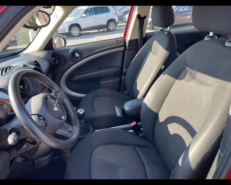 Usata Mini One Countryman 98 CV (72 kW) 2016 Rosso SUV