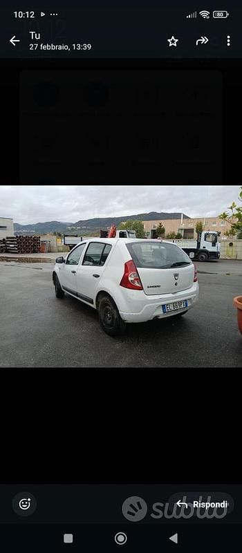 Usata Dacia Sandero 84 CV (61 kW) 2011 Bianco Berlina