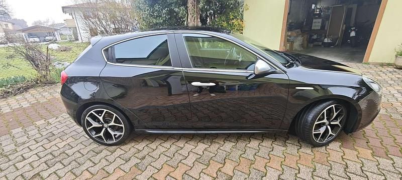 Usata Alfa Romeo Giulietta 120 CV (88 kW) 2019 Utilitaria