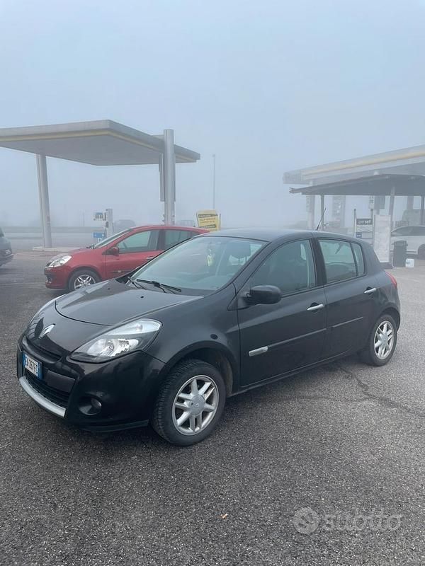 Usata Renault Clio III 2009 Nero Berlina