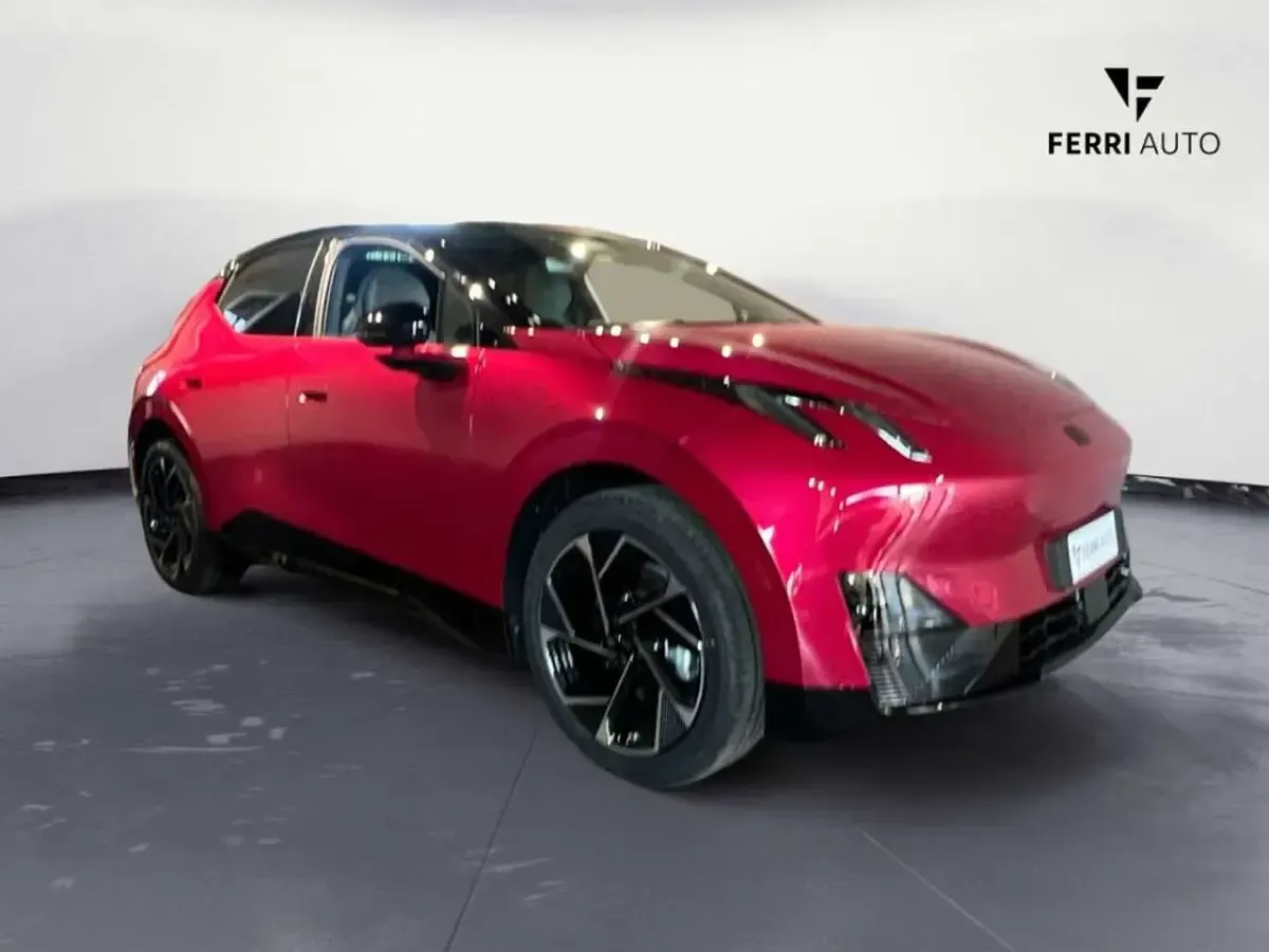 Nuova Lynk & Co 02 200 kW (272 CV) 2025 Rosso SUV