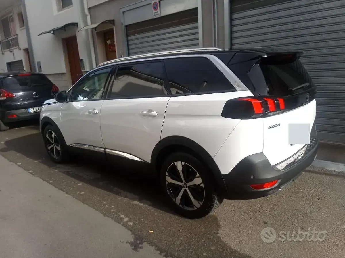 Usata Peugeot 5008 131 CV (96 kW) 2019 Bianco SUV