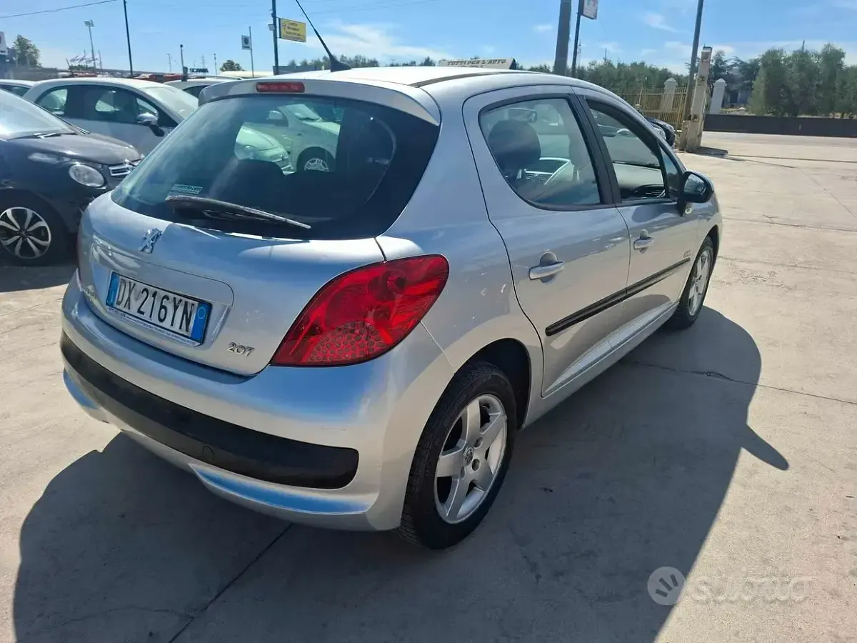Usata Peugeot 207 73 CV (53 kW) 2009 Grigio Berlina
