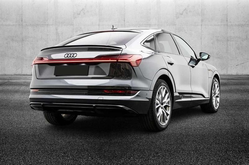 Usata Audi e-tron S-Line 158 kW (215 CV) 2023 Grigio SUV