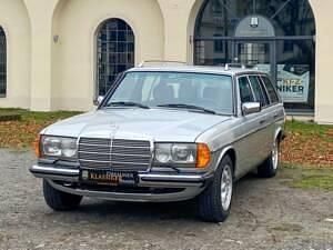 Usata Mercedes E280 185 CV (136 kW) 1984 Argento Station wagon