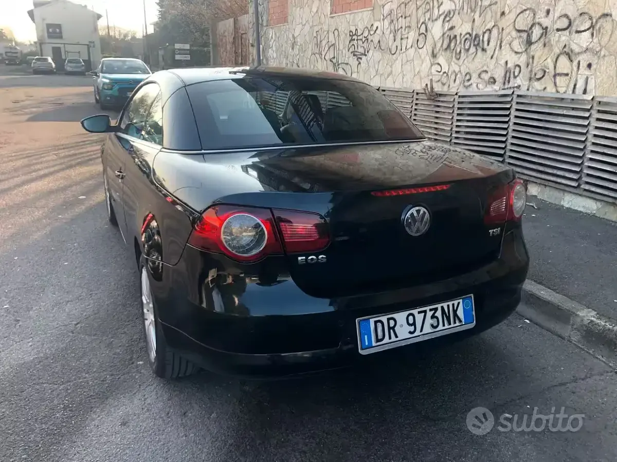 Usata VW Eos 122 CV (89 kW) 2008 Nero Cabrio
