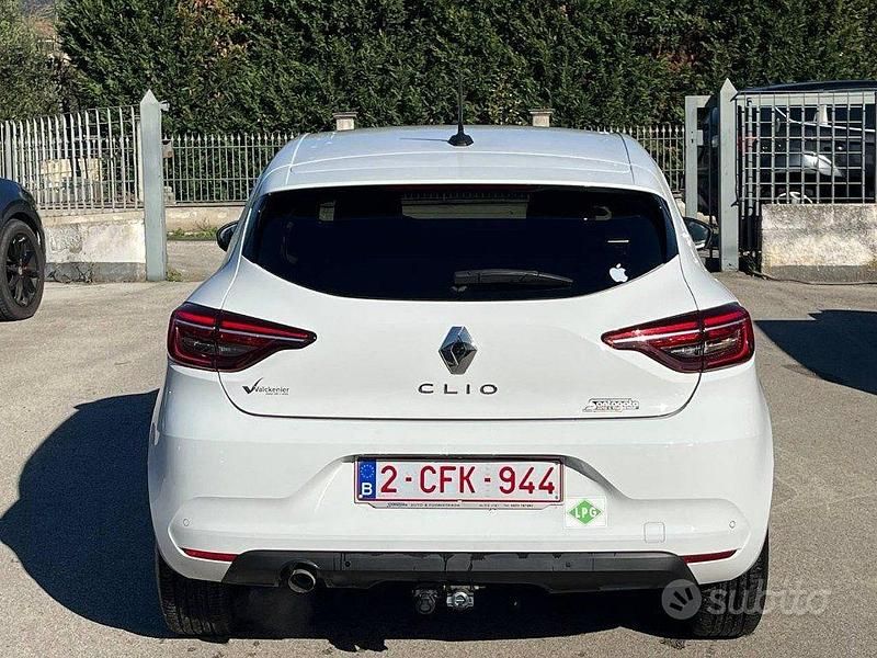 Usata Renault Clio V Intens 101 CV (74 kW) 2021 Bianco Berlina