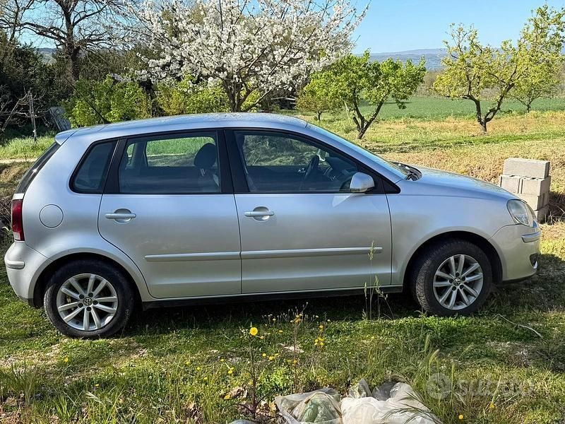 Usata VW Polo 80 CV (58 kW) 2009 Grigio Utilitaria
