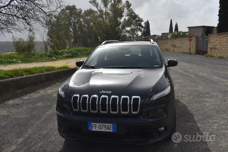 Usata Jeep Cherokee 140 CV (102 kW) 2016 Grigio SUV