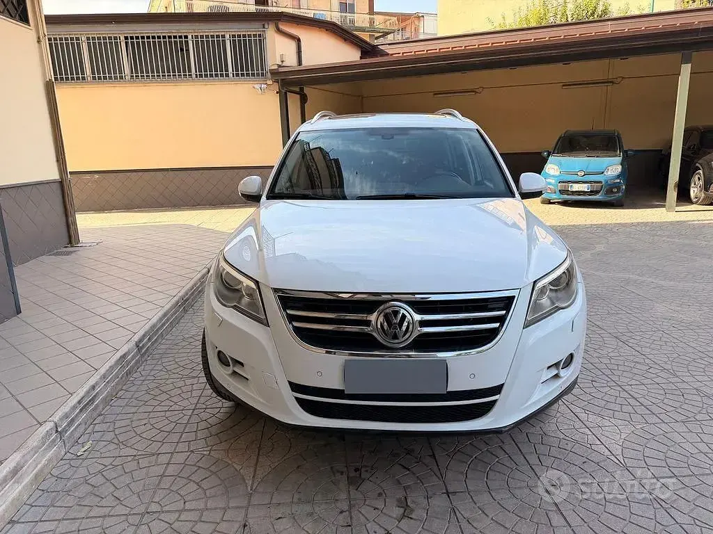 Usata VW Tiguan 140 CV (102 kW) 2010 Bianco SUV