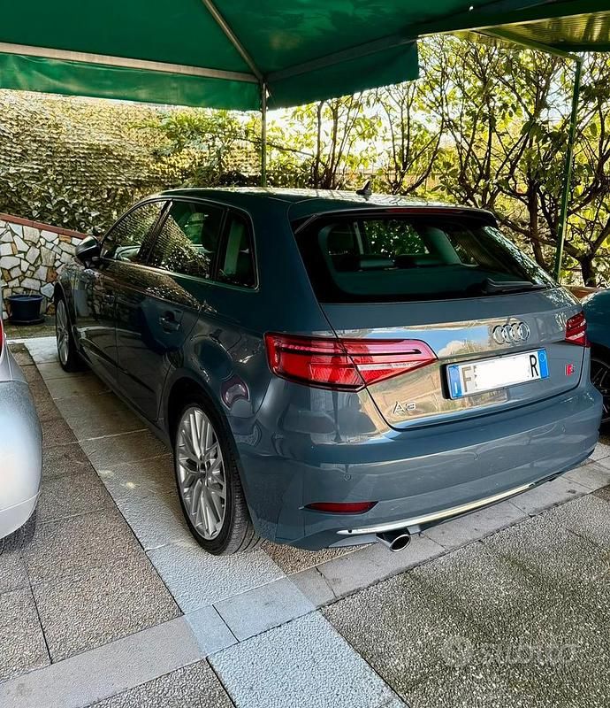 Usata Audi A3 Design 116 CV (85 kW) 2018 Grigio Berlina