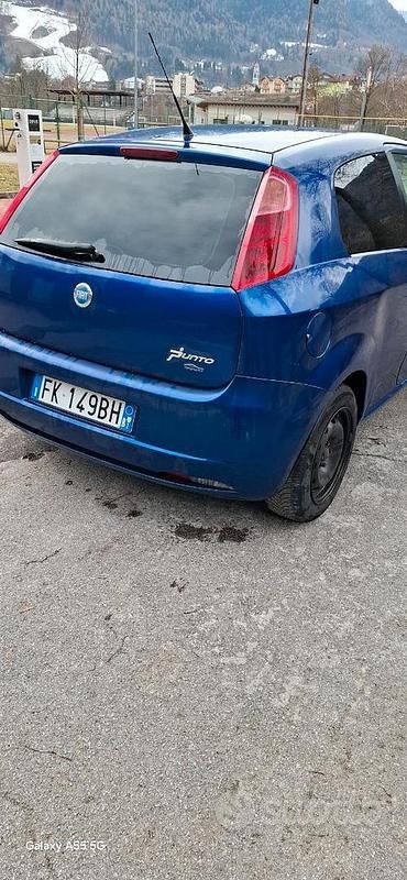 Usata Fiat Punto 2005 Blu Utilitaria