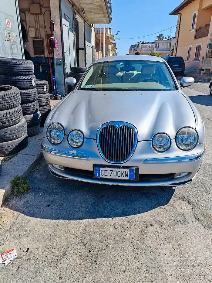 Usata Jaguar S-Type S 298 CV (219 kW) 2003 Grigio Berlina