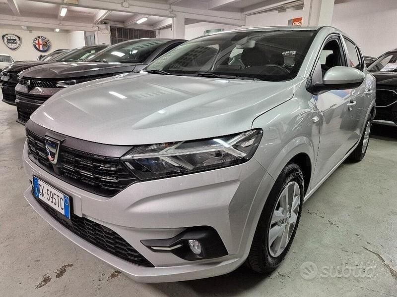 Usata Dacia Sandero Expression 66 CV (48 kW) 2022 Grigio Berlina