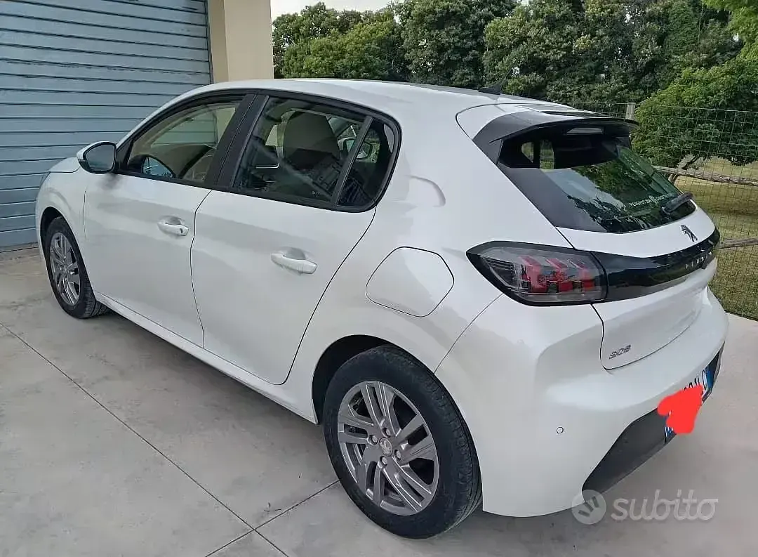 Usata Peugeot 208 Active 75 CV (55 kW) 2020 Bianco Utilitaria